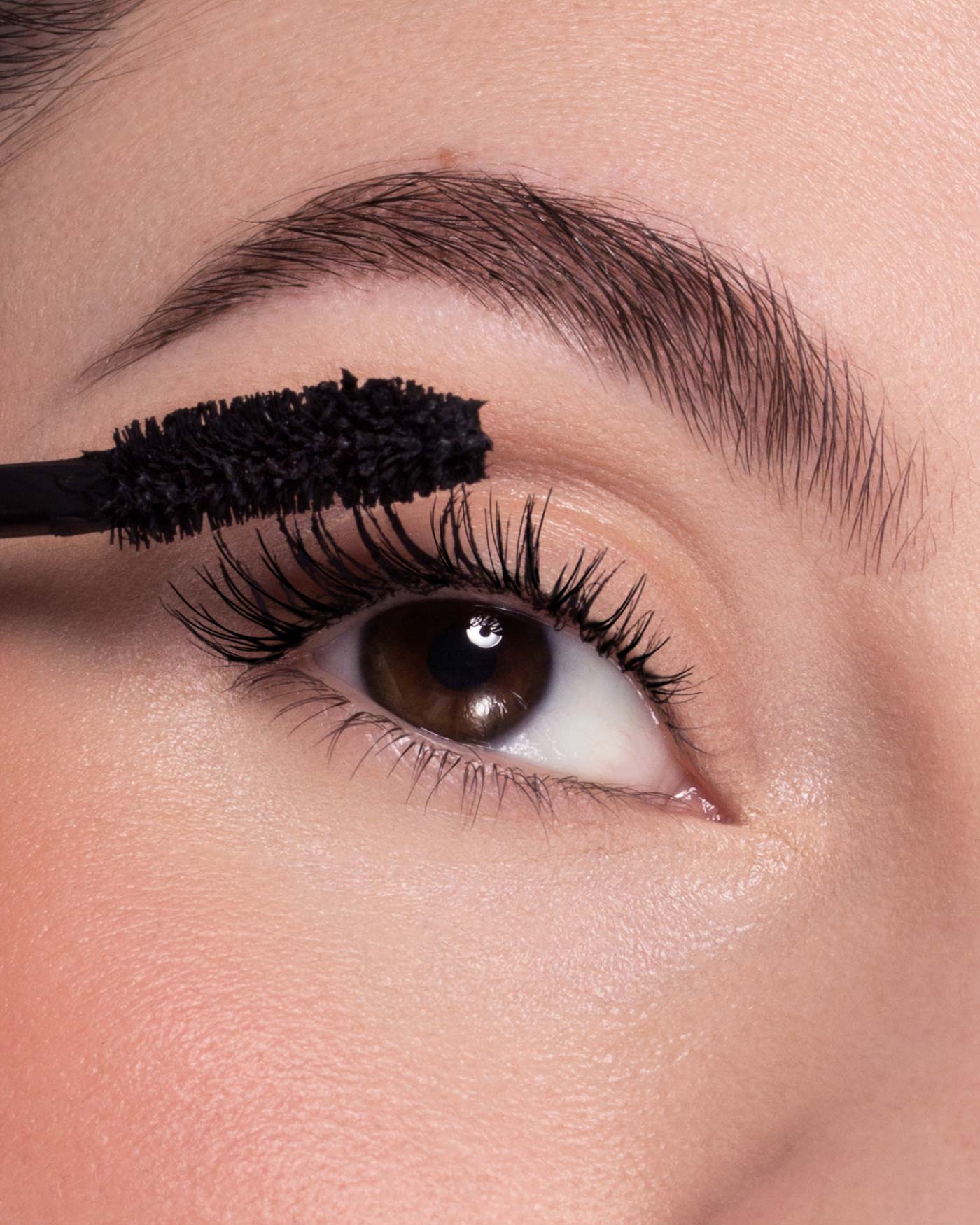 CURLING VOLUME - Mascara Incurvante Lunga Durata - 01 - Black - Astra Make-Up