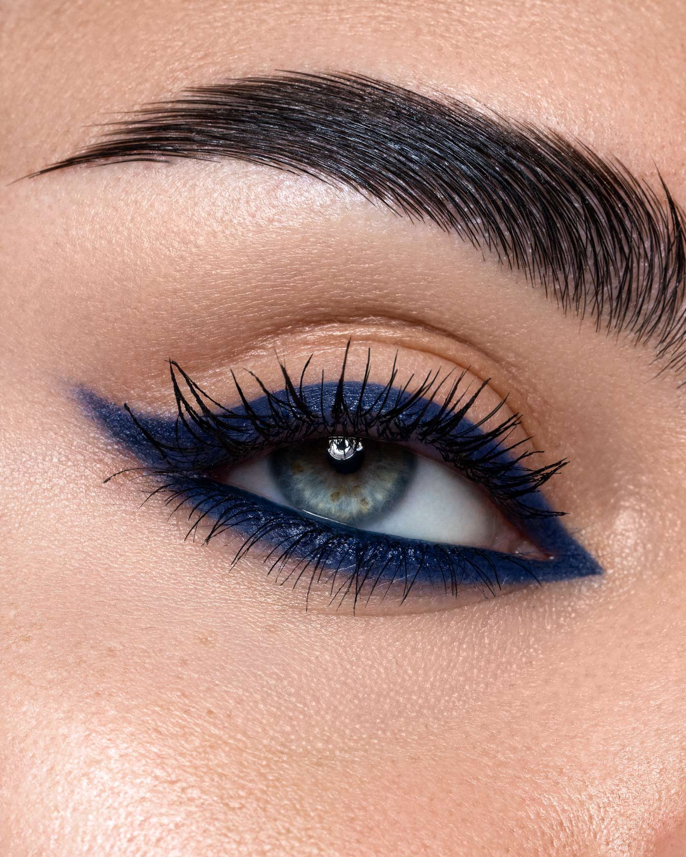 PROFESSIONAL EYE PENCIL - Matita Occhi Colorata Lunga Tenuta - 05 - Blue Night - Astra Make-Up