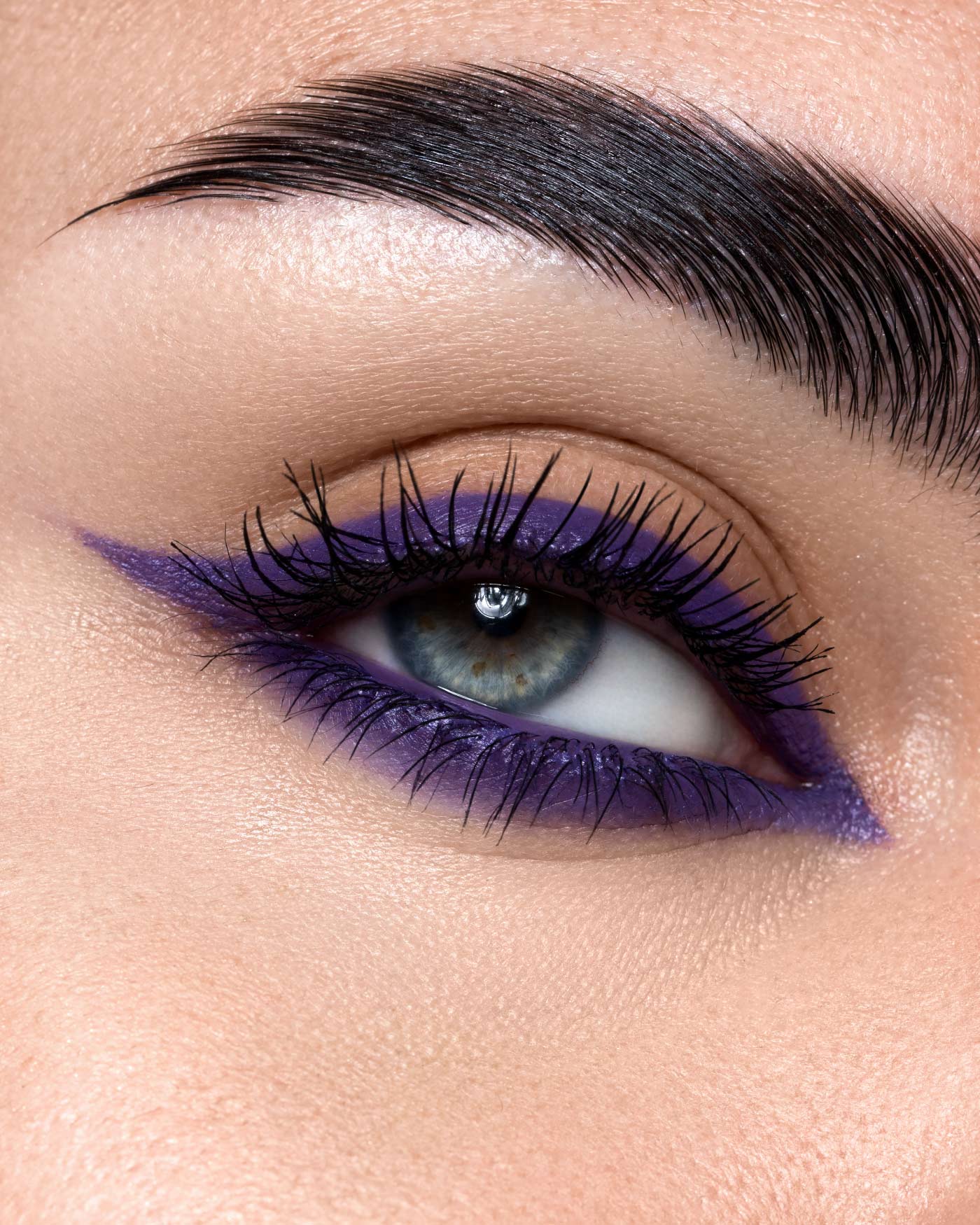 PROFESSIONAL EYE PENCIL - Matita Occhi Colorata Lunga Tenuta - 19 - Amarantine - Astra Make-Up