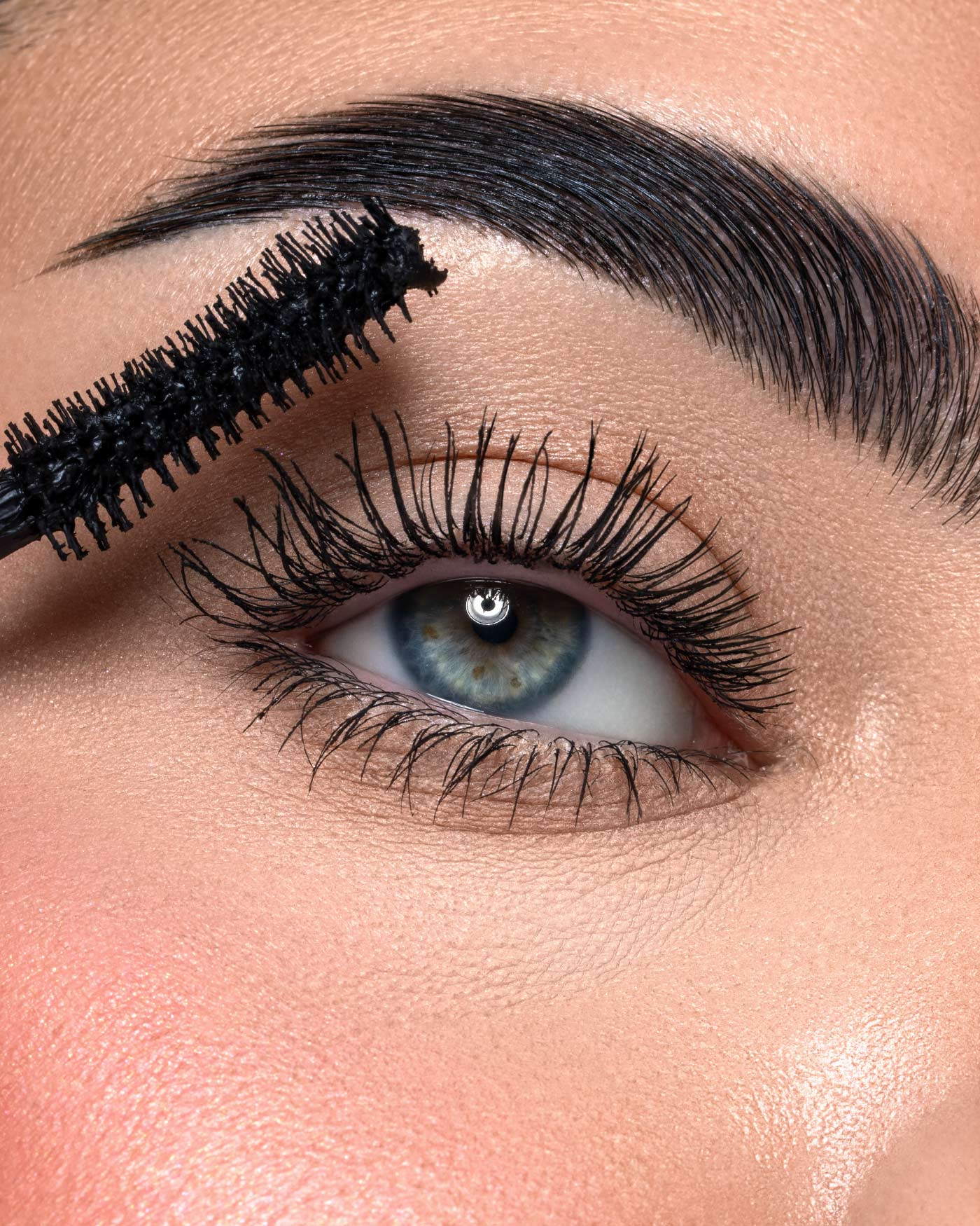 SUBLIMINAL MASCARA - Volume Atomico Extra-Black - Black - Astra Make-Up