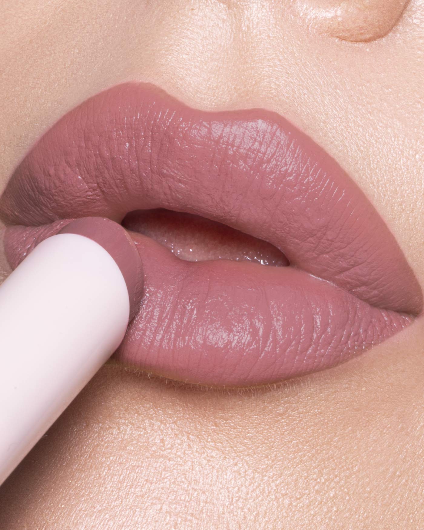 PURE BEAUTY LIPSTICK - Rossetto Cremoso Semi Mat - 05 - Rosewood - Astra Make-Up