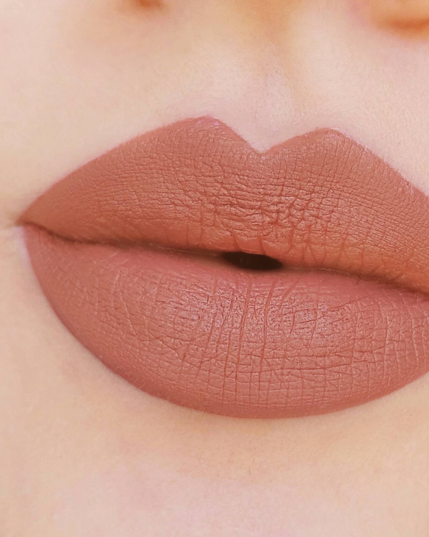 JUMBO LIPSTICK - Matitone Labbra Ultra-Cremoso - 27 - Bohemian Nude - Astra Make-Up