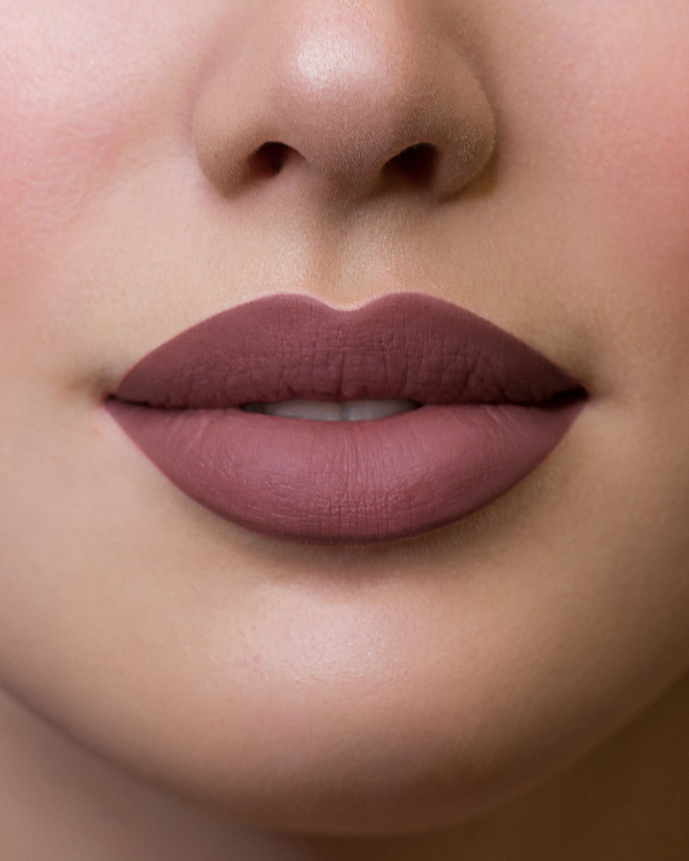 HYPNOTIZE LIQUID LIPSTICK - Rossetto Liquido Lunga Tenuta - 12 - Feminist - Astra Make-Up