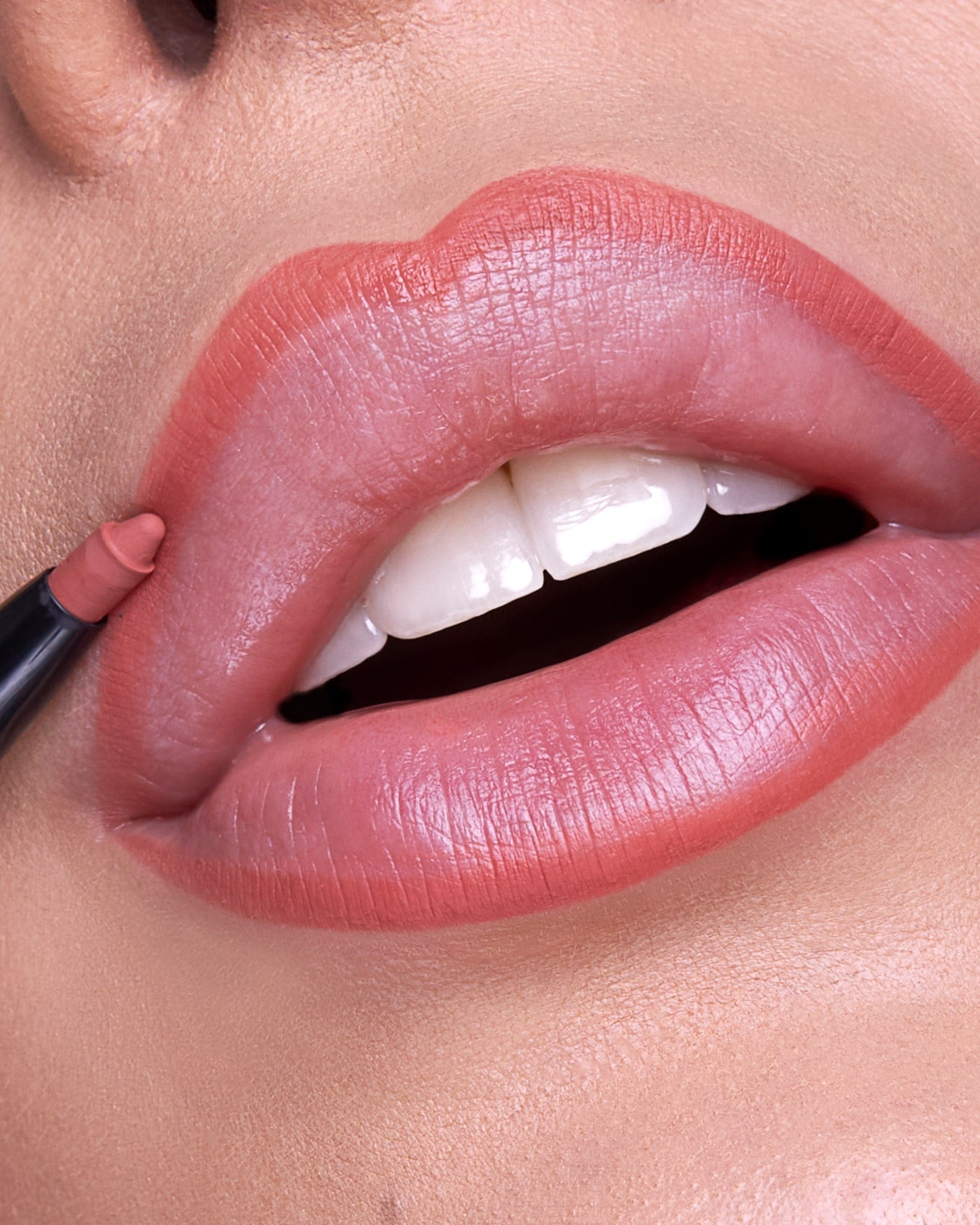 OUTLINE WATERPROOF LIP PENCIL - Matita Labbra Retraibile Resistente all'Acqua - 03 - Quick Brick - Astra Make-Up