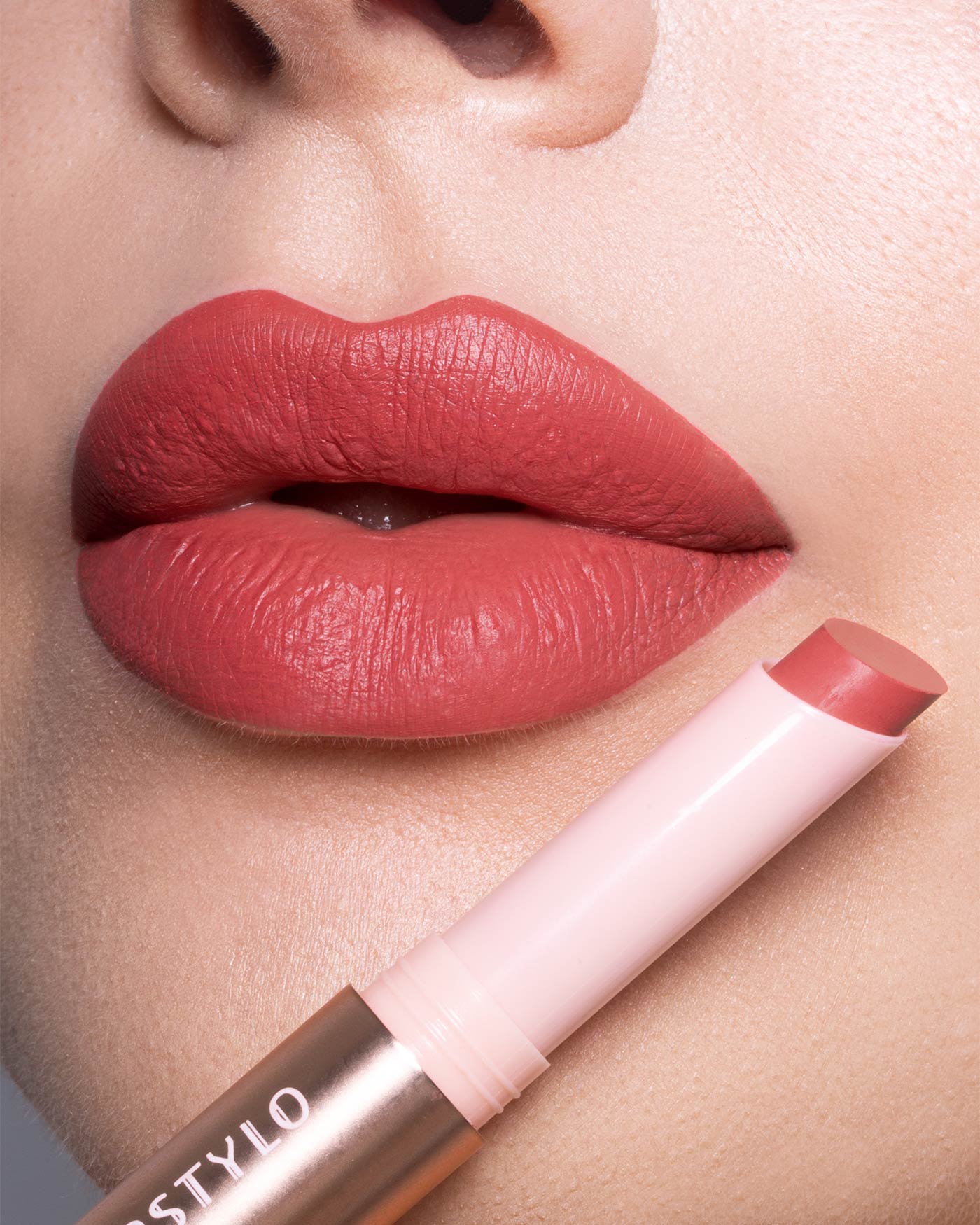 MADAME LIPSTYLO THE MAT - Rossetto Stylo Mat - 04 - Peach Esprit - Astra Make-Up