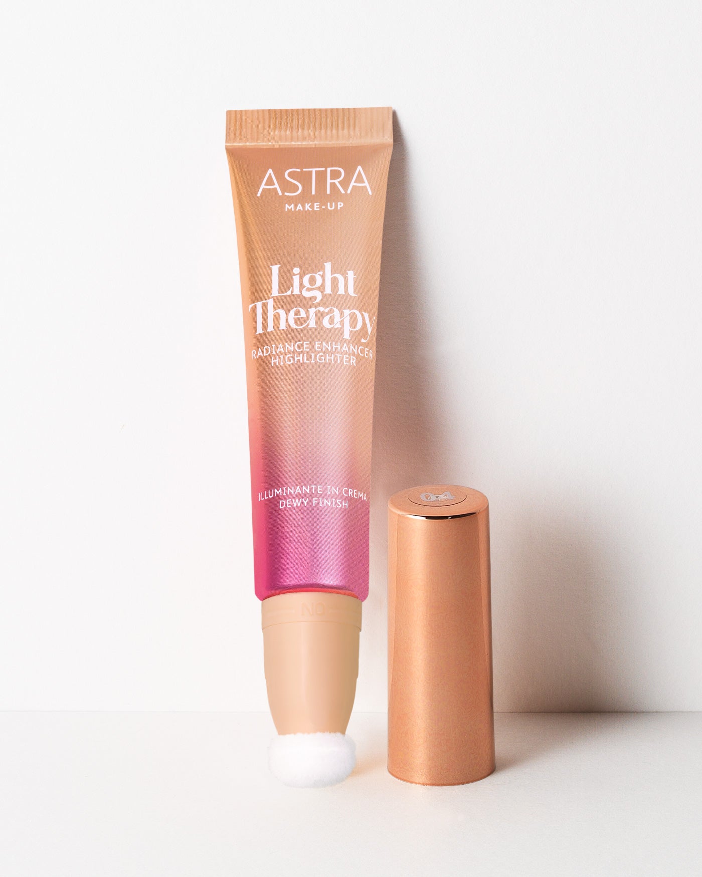 LIGHT THERAPY - Illuminante Blush Liquido - 04 - Serotonin Peach - Astra Make-Up