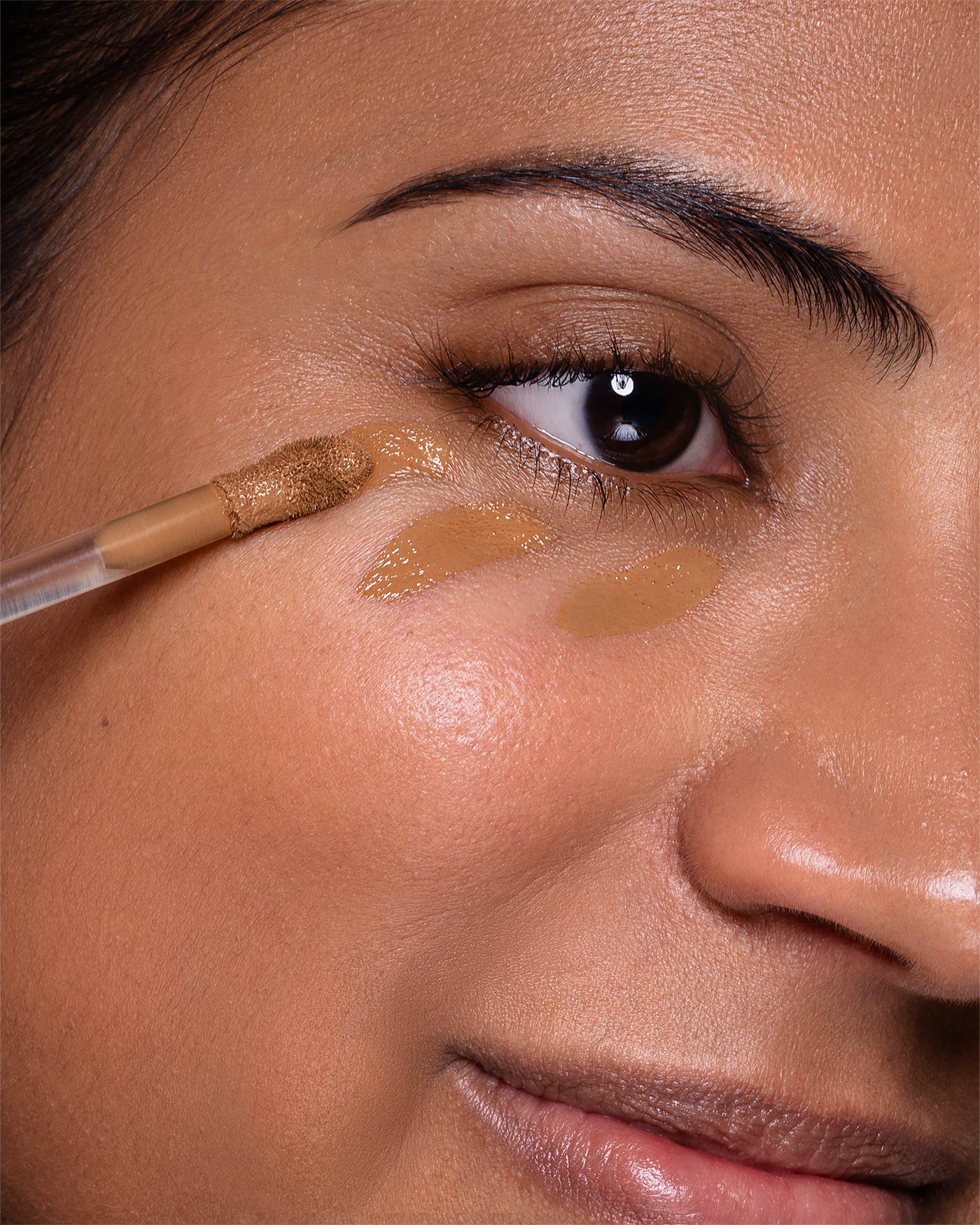 FLUID CONCEALER SERUM - Correttore Siero Idratante Illuminante - 06 - Deep (FCS) - Astra Make-Up