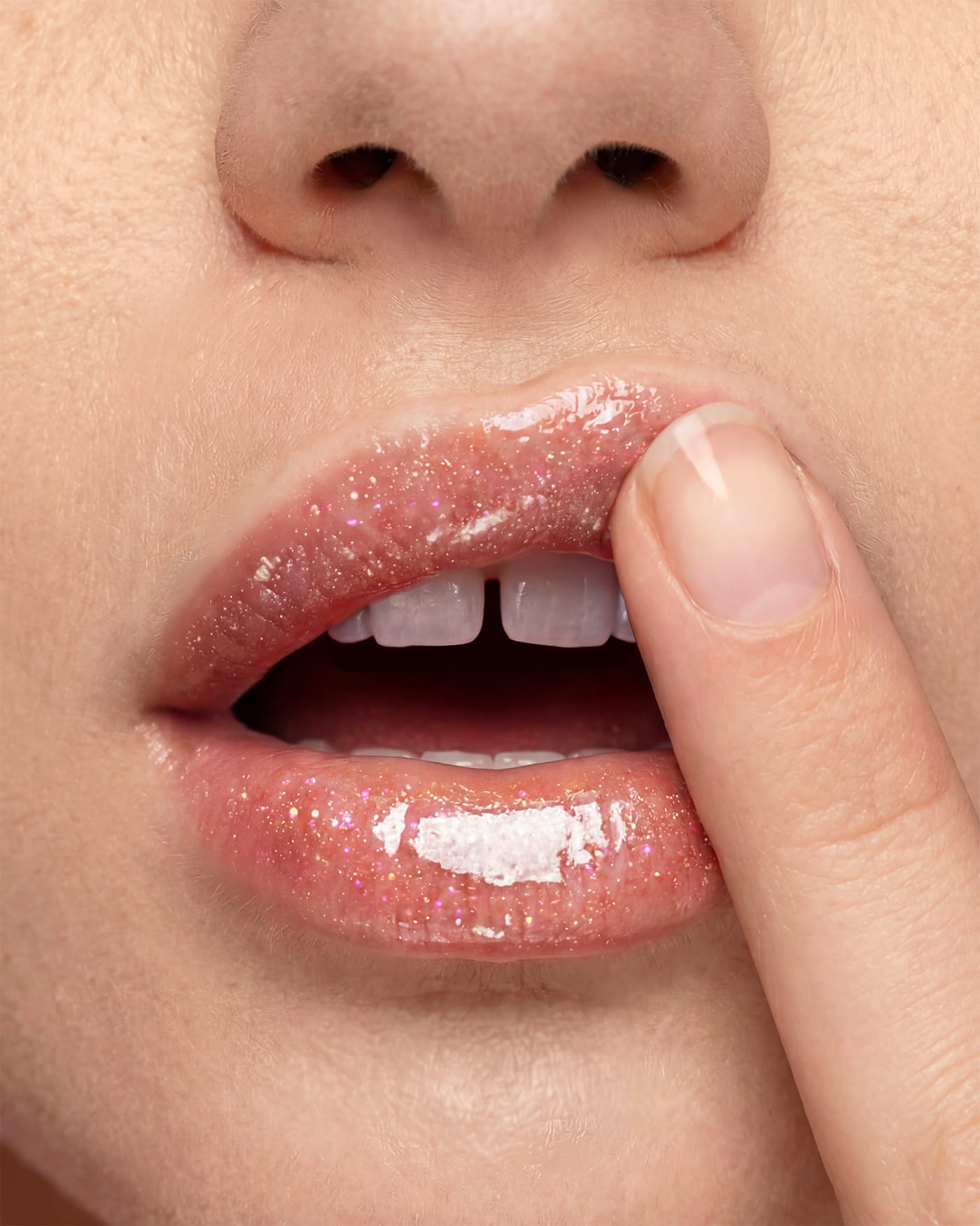 VIBRAKISS - Lip Gloss Vibrante Ultra-Luminoso - 02 - Good Vibez - Astra Make-Up