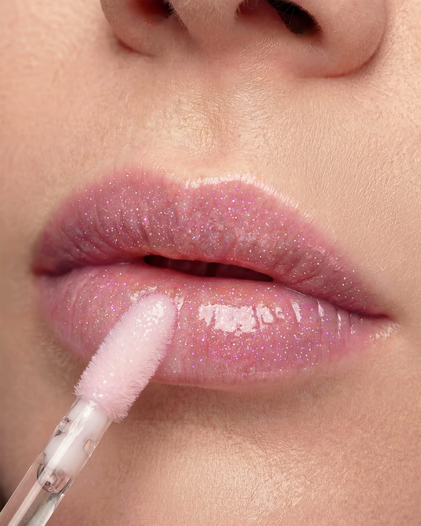 VIBRAKISS - Lip Gloss Vibrante Ultra-Luminoso - 03 - Lip Trick - Astra Make-Up