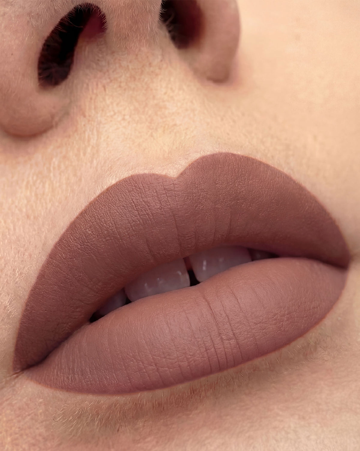 PURE BEAUTY MAT LIQUID LIPSTICK - Rossetto Liquido Opaco - 02 - Dune - Astra Make-Up