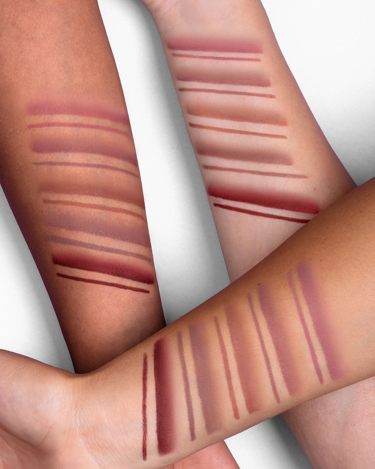 OUTLINE SPICY LIP PENCIL - Matita Labbra Retraibile Volumizzante - 01 - Moody Rose - Astra Make-Up