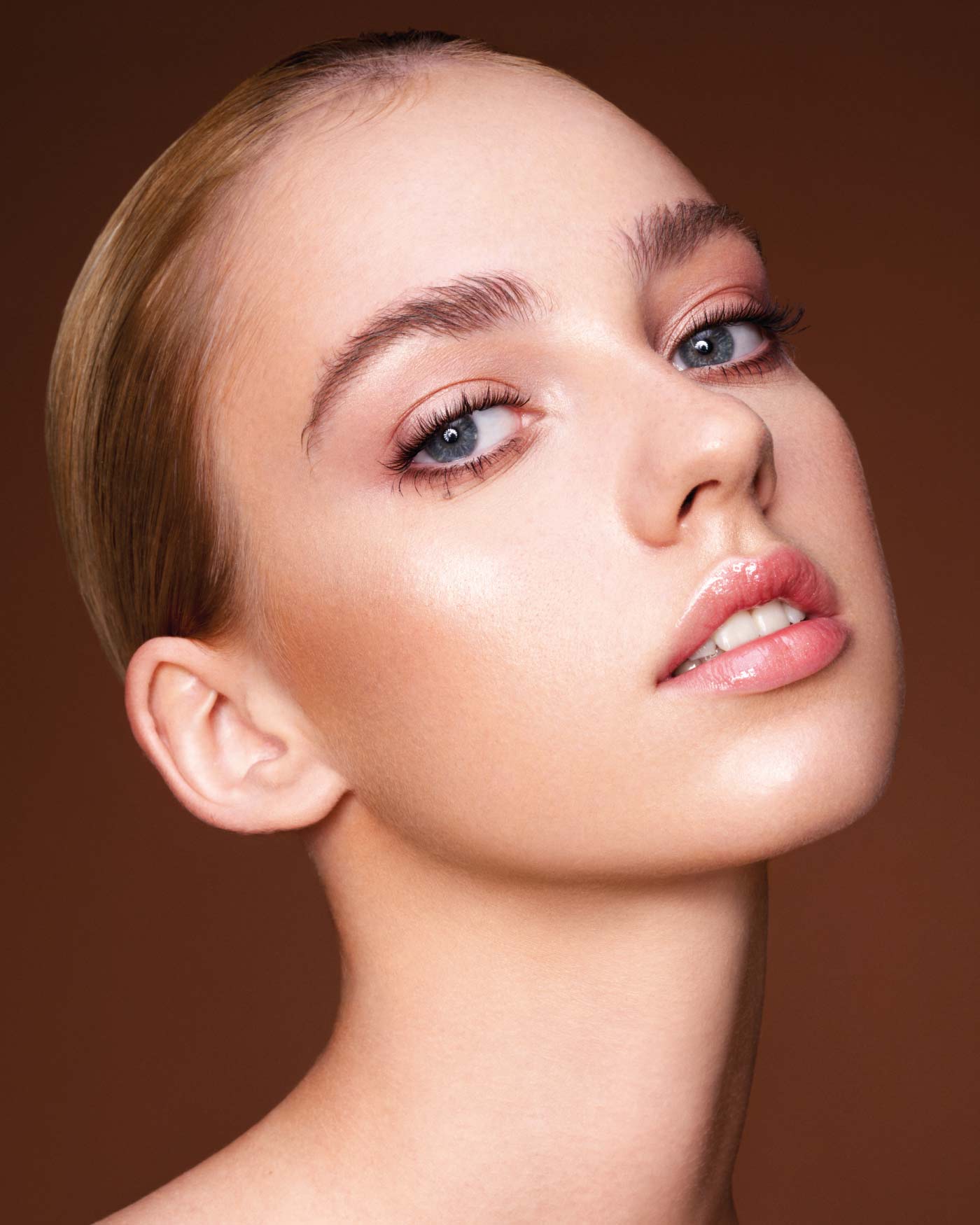 TRANSFORMIST FOUNDATION + CONCEALER - Face - Astra Make-Up