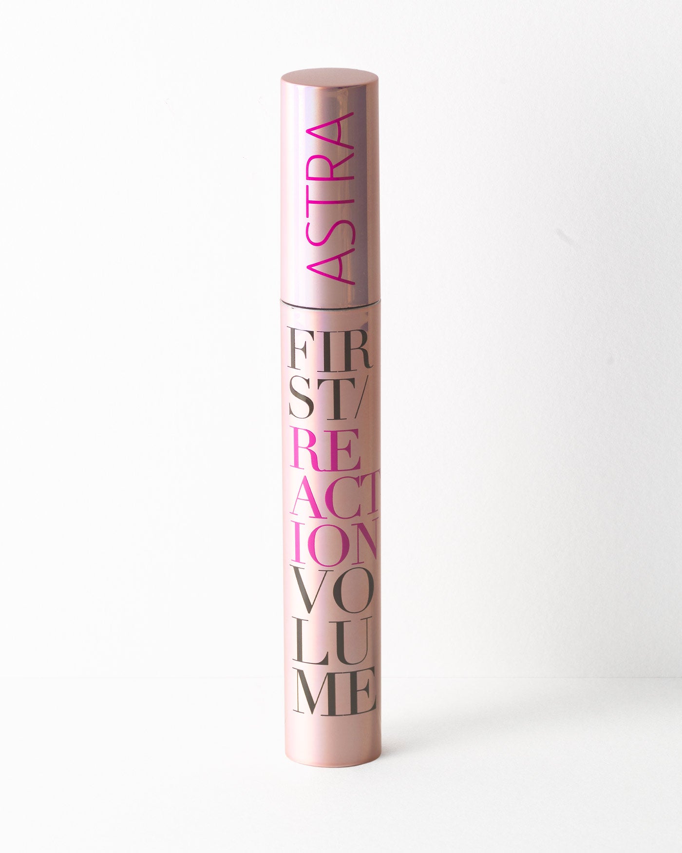 FIRST REACTION VOLUME MASCARA - Best Seller - Astra Make-Up