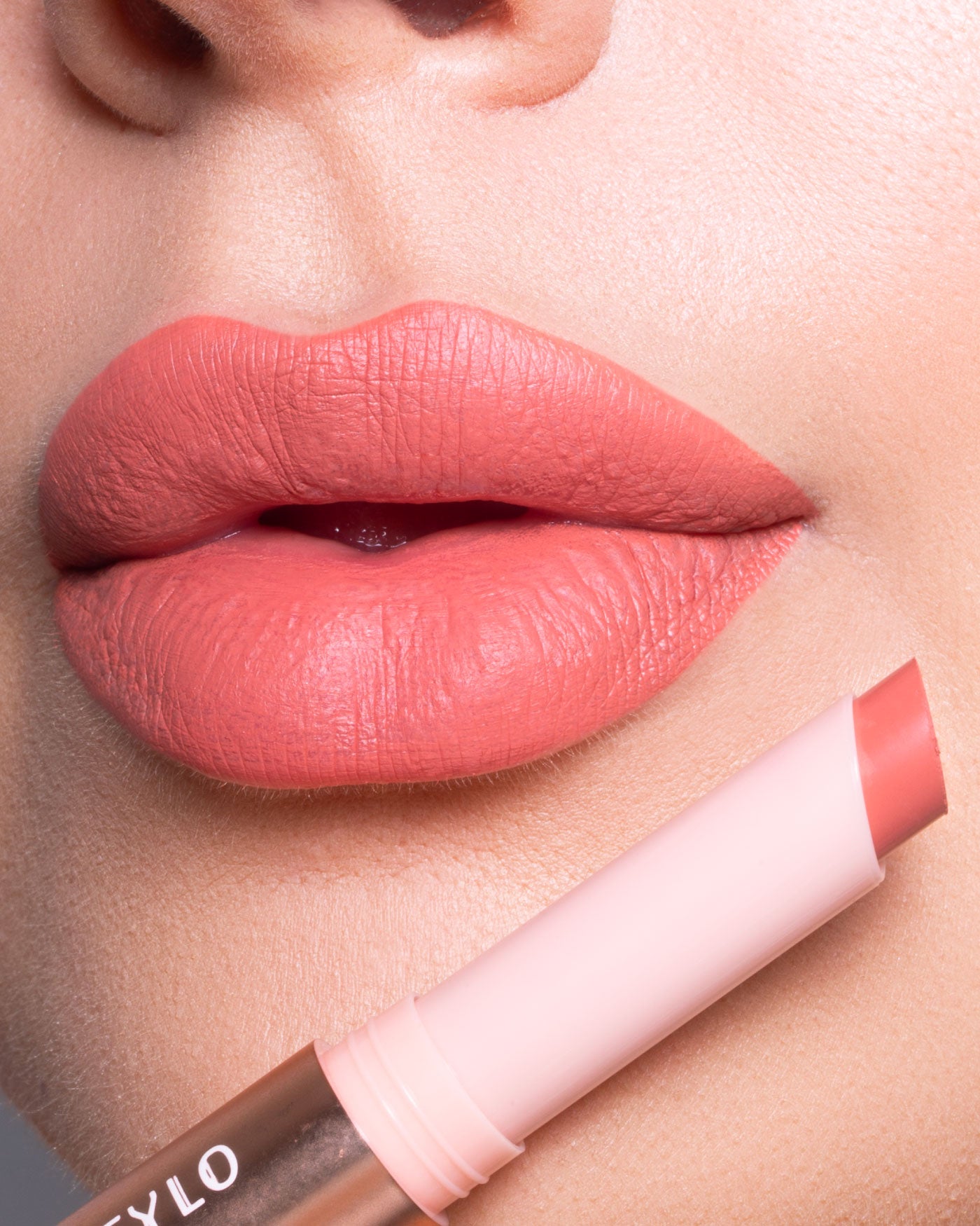 MADAME LIPSTYLO THE MAT - Lipstick - Astra Make-Up
