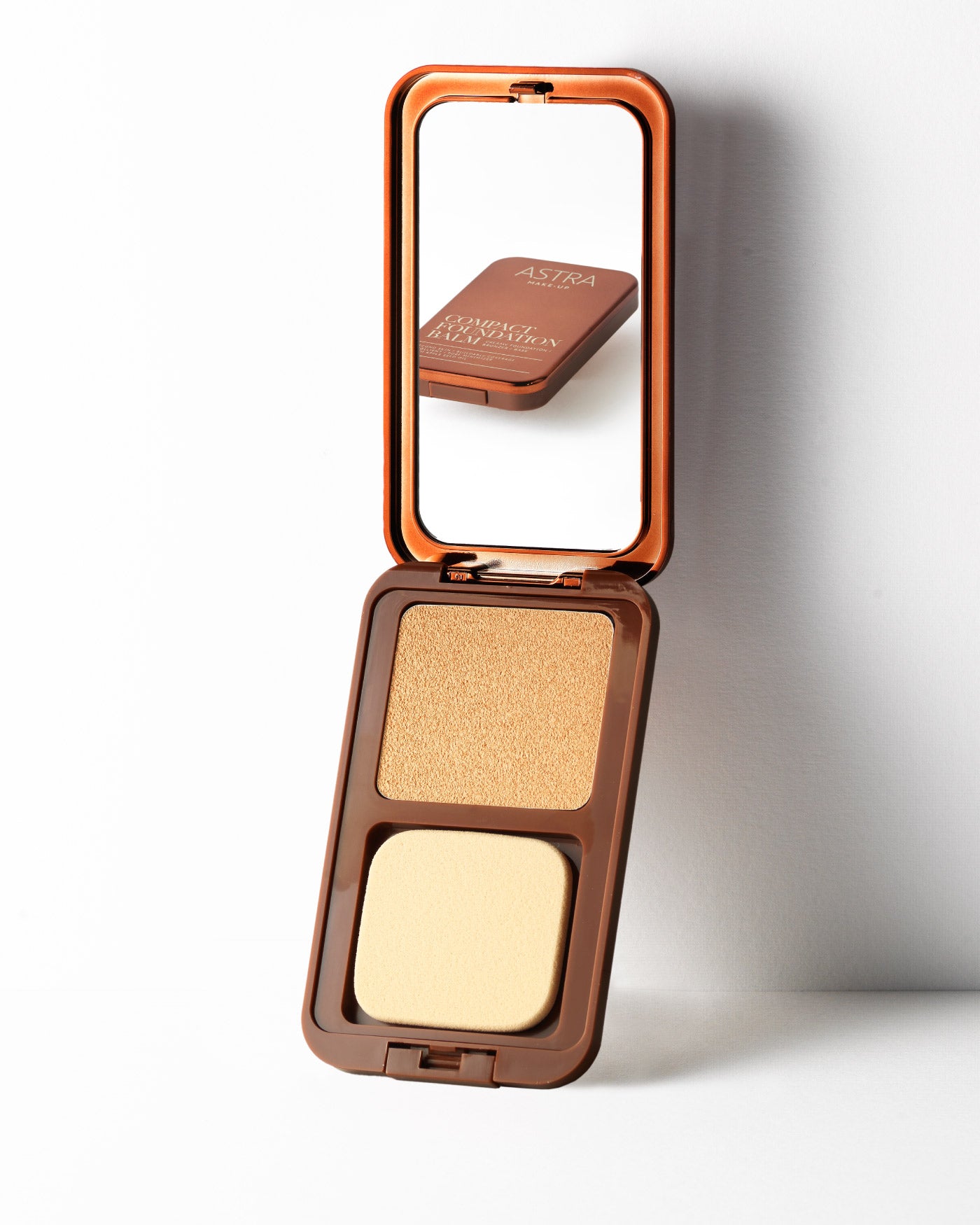 COMPACT FOUNDATION BALM - Face - Astra Make-Up